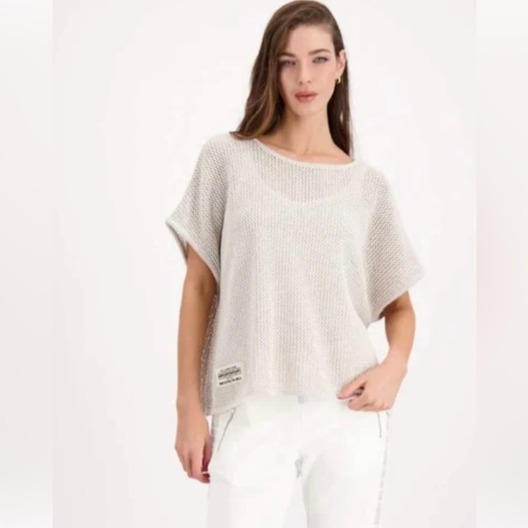 Monari top, beautiful sandbar colour with gold thread throughout.Oversized fit. - Picture 1 of 8